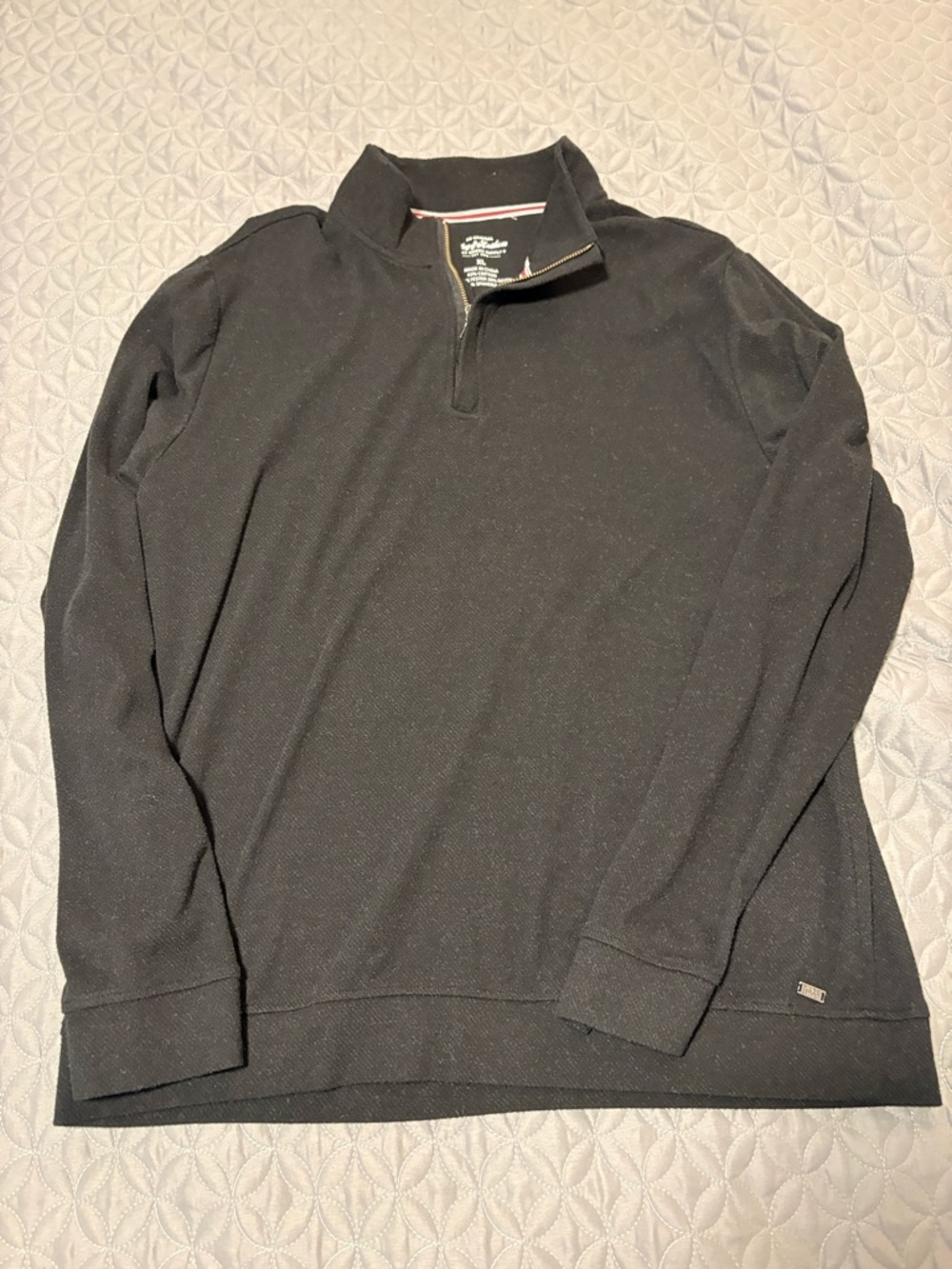 Flag & Anthem Men’s Black Zipper Pullover XL